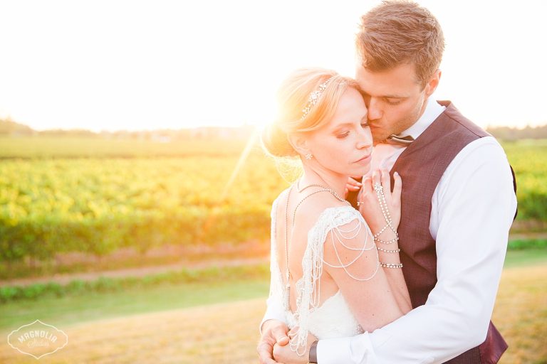 Riverbend Inn Niagara Wedding