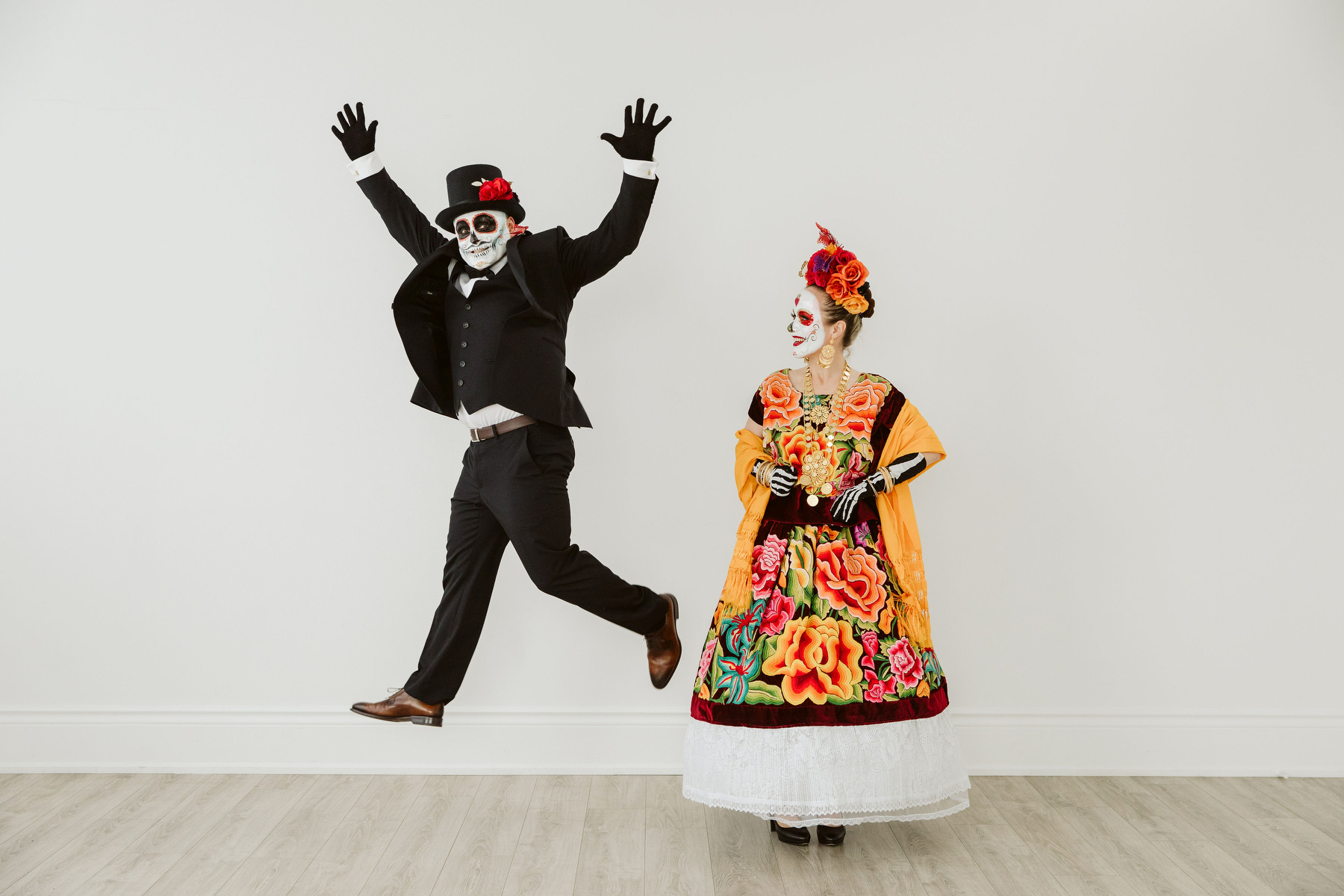 creative dia de los muertos shoot