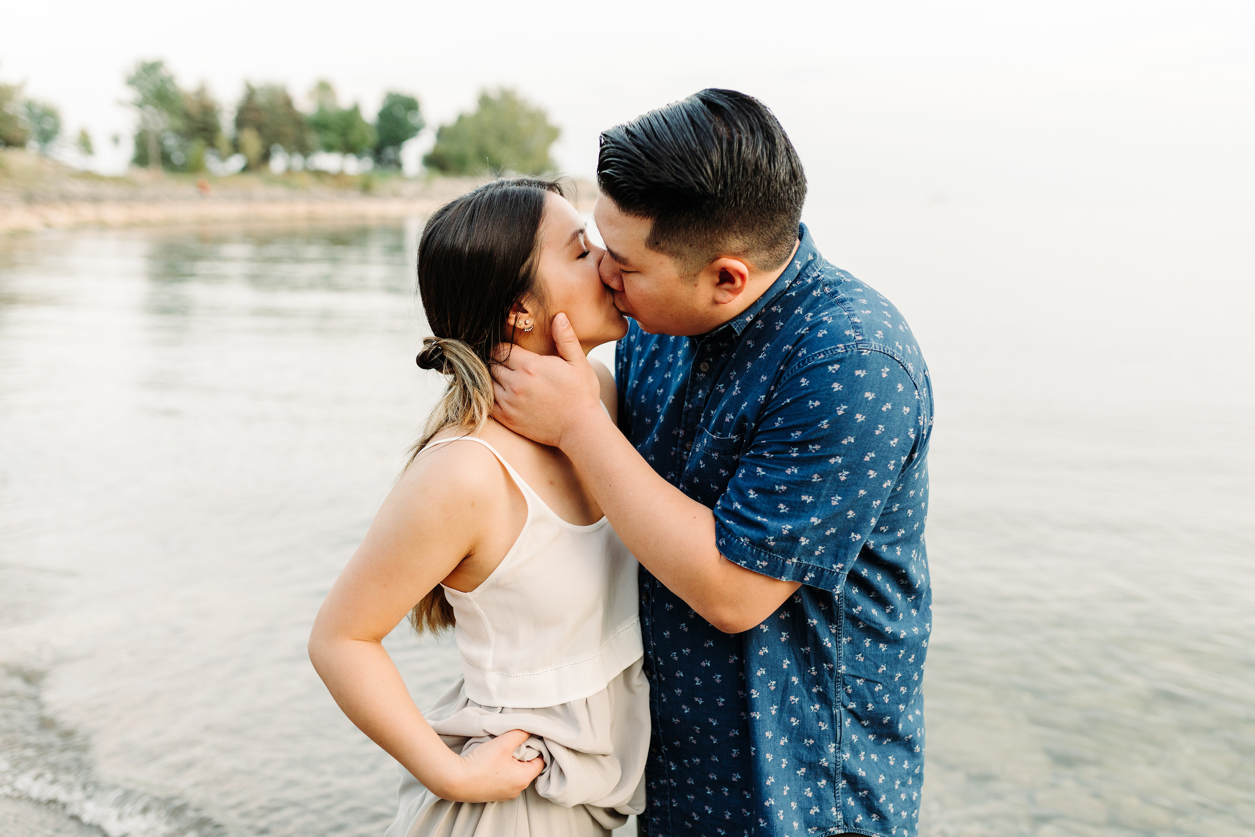 lakeside engagement photography
