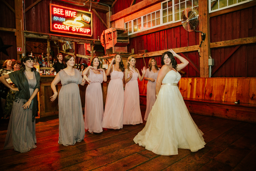 toronto country barn wedding photography