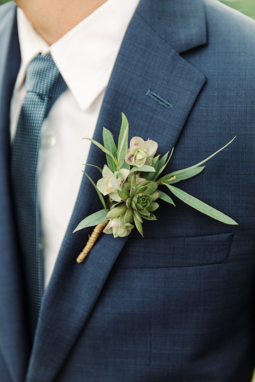 rustic groom boutonniere